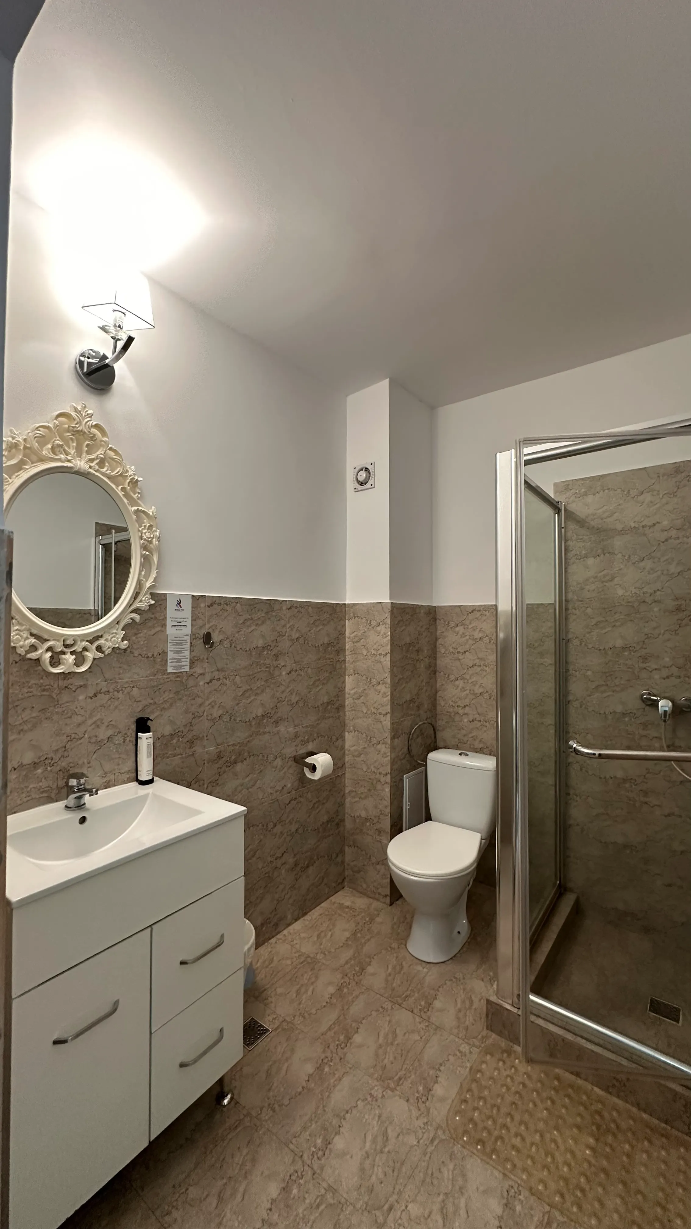 Camera Standard Detail 2