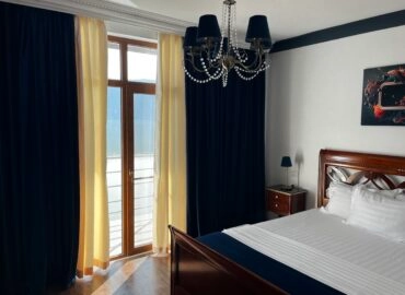 Camera Deluxe Detail