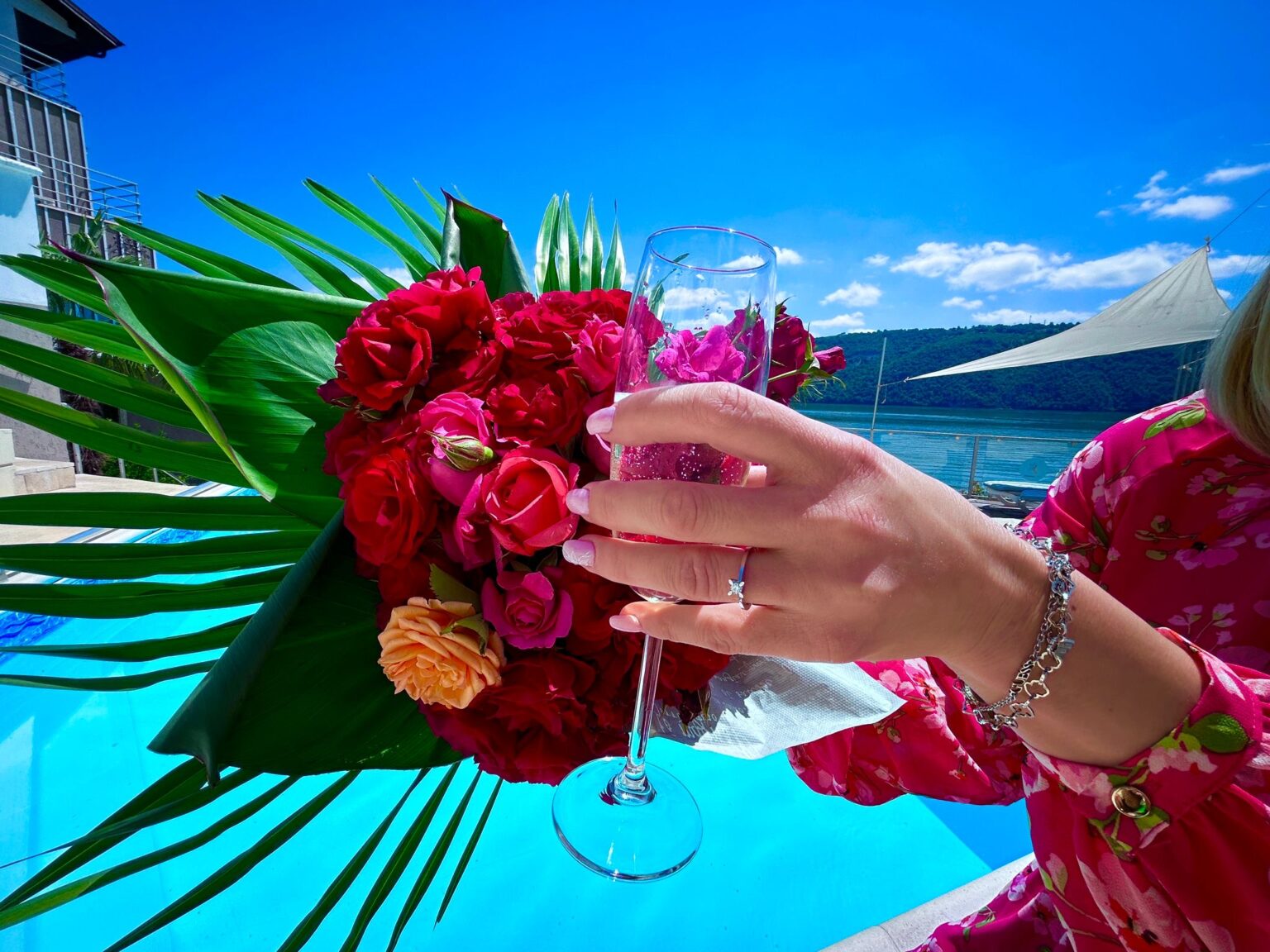 1 MAI la RIVIERA 990 RESORT & RESTAURANT