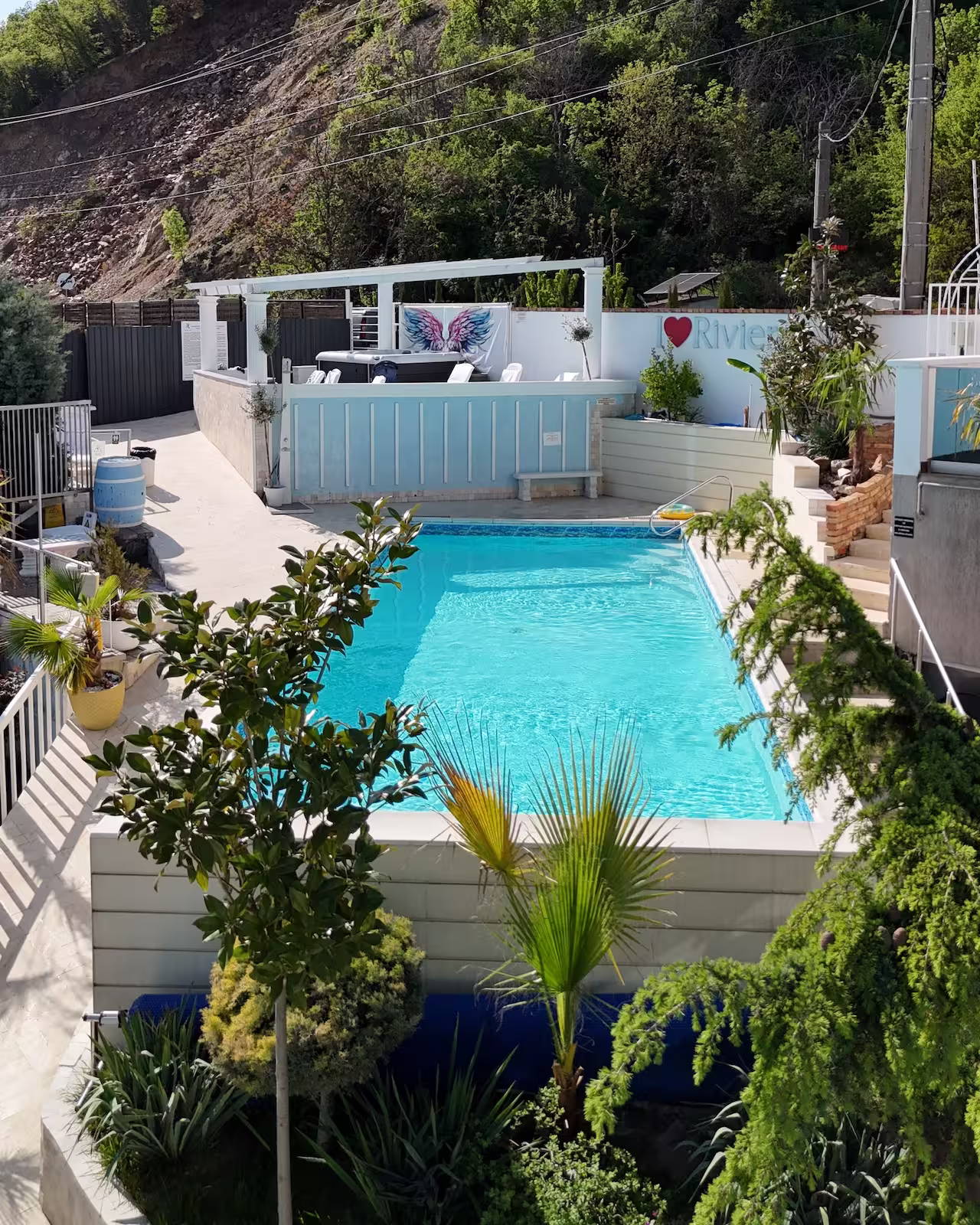 Riviera 990 Resort & Restaurant Image 12