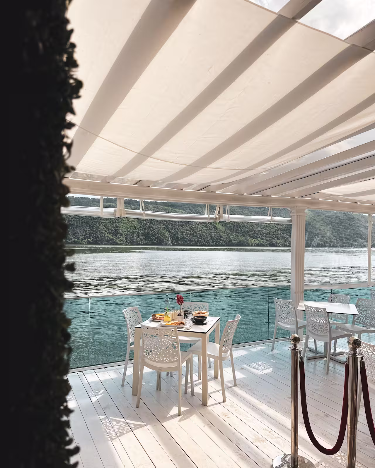 Riviera 990 Resort & Restaurant Image 8